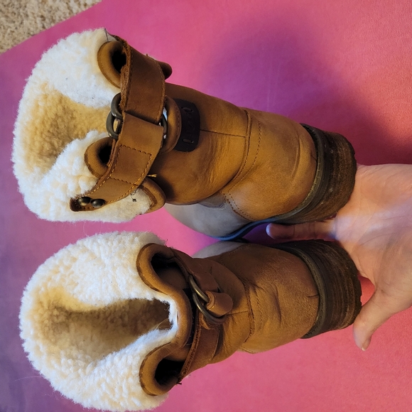 UGG Australia Aldon size 6 - Picture 2 of 10